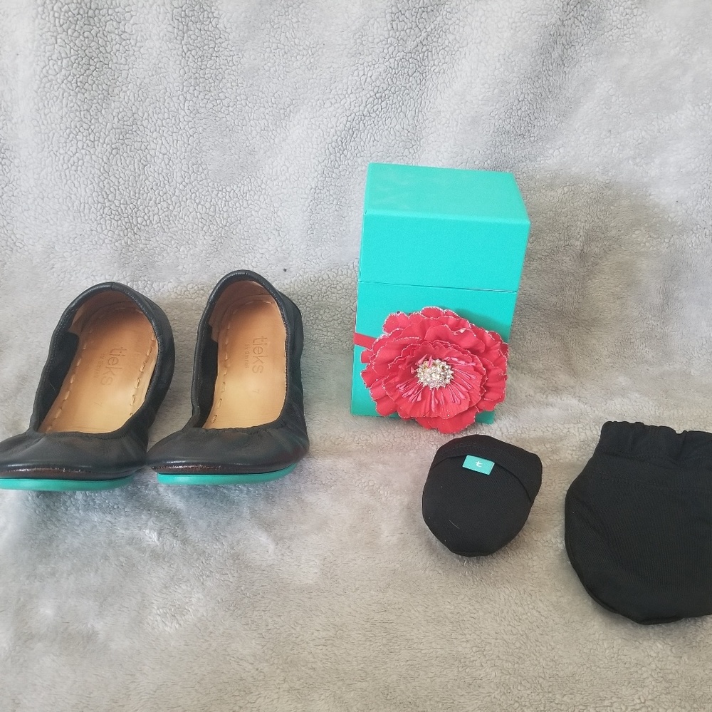 Matte black Tieks